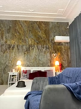 Alysa_Diamond xxx nude stripping on webcam for live sex video chat