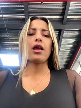 _chiara- xxx nude stripping on webcam for live sex video chat