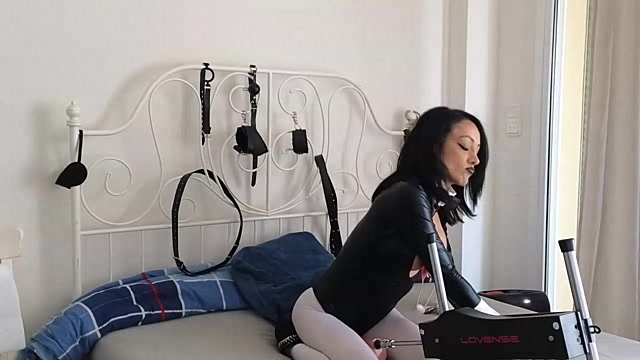 Miatemptress69 xxx nude stripping on webcam for live sex video chat