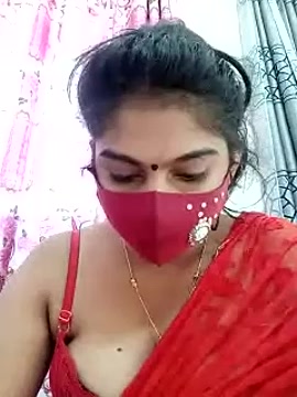 Suchi-Roy xxx nude stripping on webcam for live sex video chat