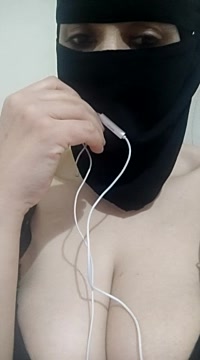Kawtar- xxx nude stripping on webcam for live sex video chat
