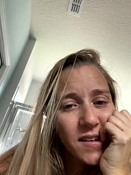 PinkLipsSkye xxx nude stripping on webcam for live sex video chat