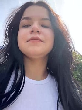 SandraaHub xxx nude stripping on webcam for live sex video chat
