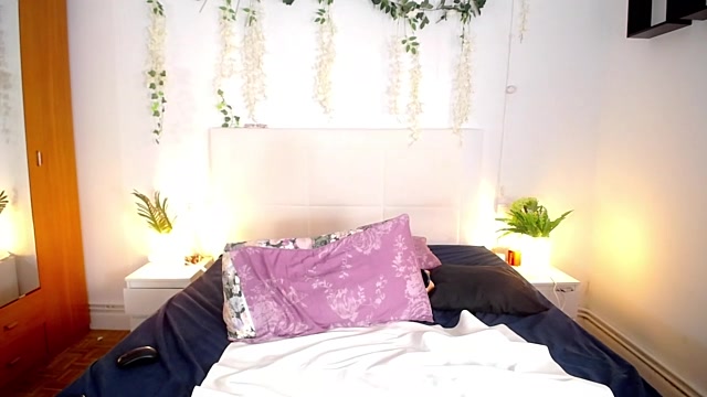 Shany_smith28 xxx nude stripping on webcam for live sex video chat