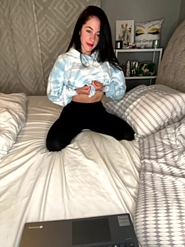 Wetchick069 xxx nude stripping on webcam for live sex video chat