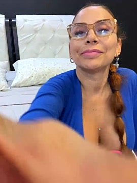 Yoisfire xxx nude stripping on webcam for live sex video chat