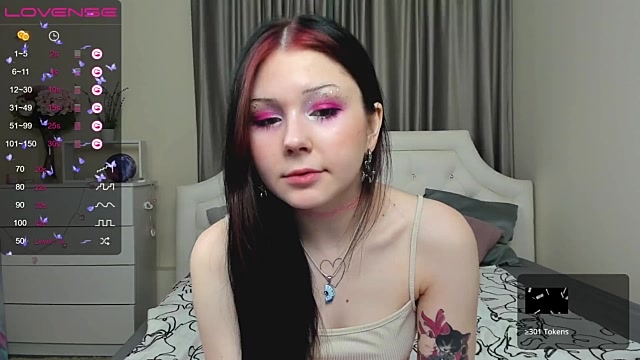 HannahLourens xxx nude stripping on webcam for live sex video chat