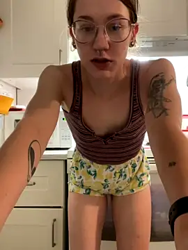 Findommom xxx nude stripping on webcam for live sex video chat