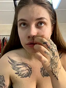 Vikki_toriya xxx nude stripping on webcam for live sex video chat
