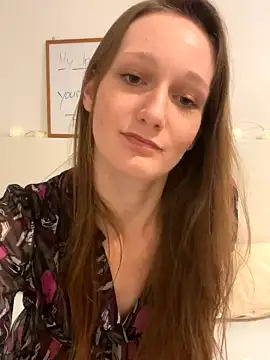Haley_happy xxx nude stripping on webcam for live sex video chat