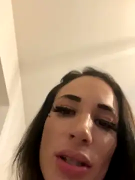 LaBombaofficial xxx nude stripping on webcam for live sex video chat