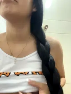 Ashley-Cutte- xxx nude stripping on webcam for live sex video chat