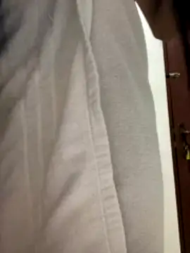 Lathiihotqueen xxx nude stripping on webcam for live sex video chat