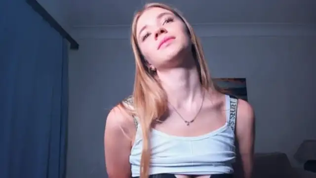 AnneColeman xxx nude stripping on webcam for live sex video chat