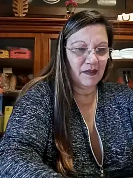 Melmamalhuda@xh xxx nude stripping on webcam for live sex video chat