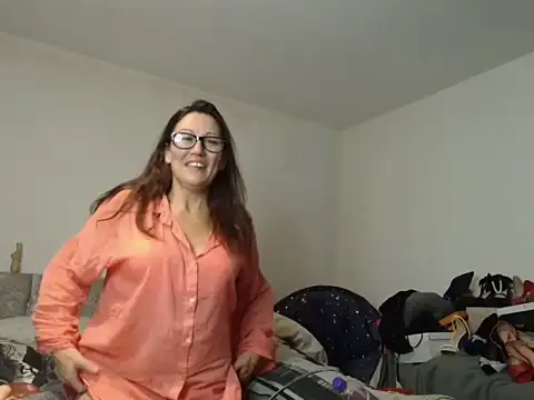 SHY-SEXY-SOPHIA xxx nude stripping on webcam for live sex video chat