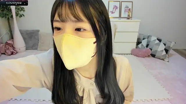 An2u-chan xxx nude stripping on webcam for live sex video chat