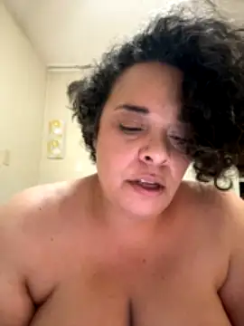 GigglesMcGee xxx nude stripping on webcam for live sex video chat