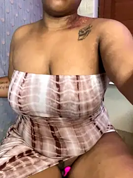 PRETTYMFTHICK xxx nude stripping on webcam for live sex video chat