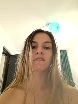 BiancaMartinelli xxx nude stripping on webcam for live sex video chat