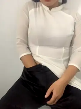 Saly-18 xxx nude stripping on webcam for live sex video chat