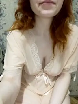 Sweetfare xxx nude stripping on webcam for live sex video chat