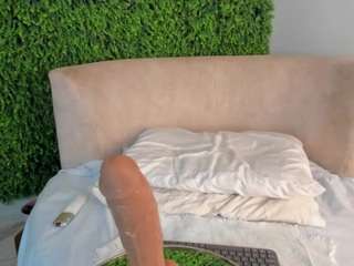 E M E L I E – 89 xxx nude on webcam – Live Sex Chat