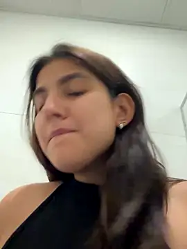 Lila_Stich xxx nude stripping on webcam for live sex video chat