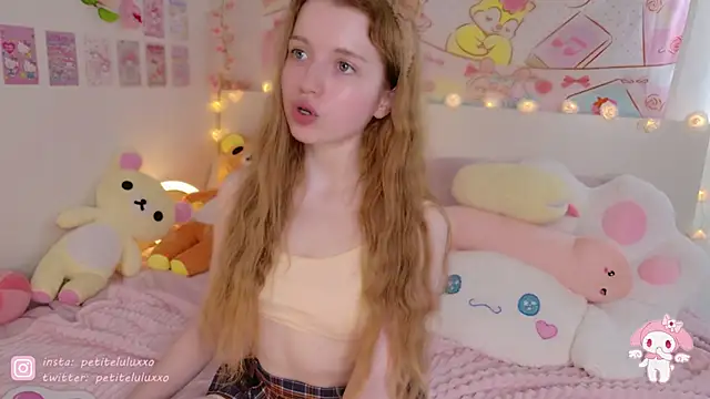 Petiteluluxx xxx nude stripping on webcam for live sex video chat