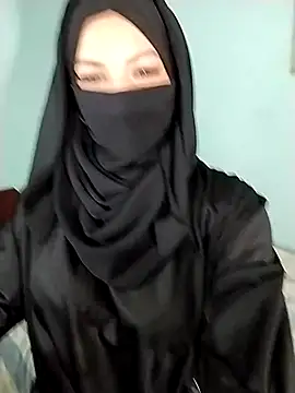 Zeynep-Lahsen xxx nude stripping on webcam for live sex video chat