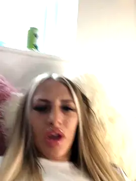 ElsDeex xxx nude stripping on webcam for live sex video chat
