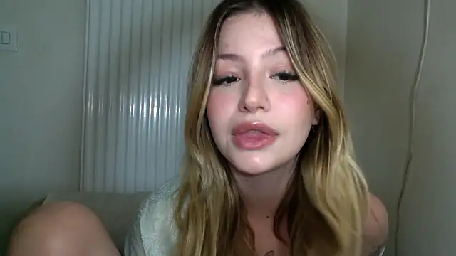 Ystella_cat xxx nude stripping on webcam for live sex video chat