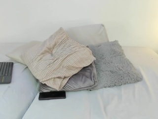 IsaMeow xxx nude on webcam – Live Sex Chat
