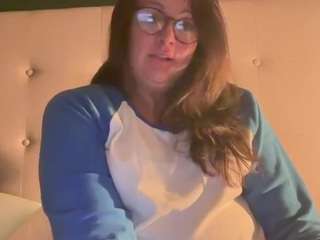 JellyBeanin xxx nude on webcam – Live Sex Chat