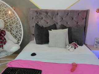 lili-traviss xxx nude on webcam – Live Sex Chat