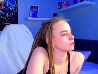 Lorireedd xxx nude on webcam – Live Sex Chat