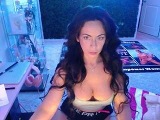 KIKI KLOUT xxx nude on webcam – Live Sex Chat