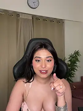 Evequinn xxx nude stripping on webcam for live sex video chat