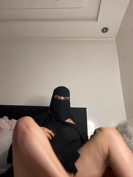 Jyjyelamira xxx nude stripping on webcam for live sex video chat