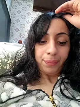 Majdolin78 xxx nude stripping on webcam for live sex video chat