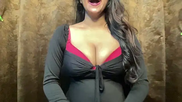 Shreethammma xxx nude stripping on webcam for live sex video chat