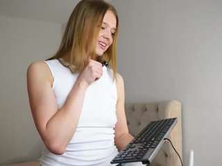 AraBiddy xxx nude on webcam – Live Sex Chat