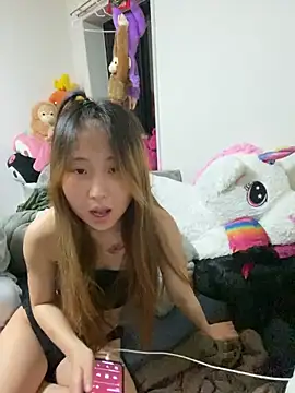 Chocolatecakee xxx nude stripping on webcam for live sex video chat