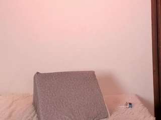 EmilyRoberts9 xxx nude on webcam – Live Sex Chat
