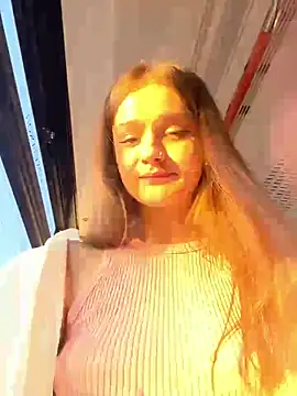 KittyQueeny xxx nude stripping on webcam for live sex video chat
