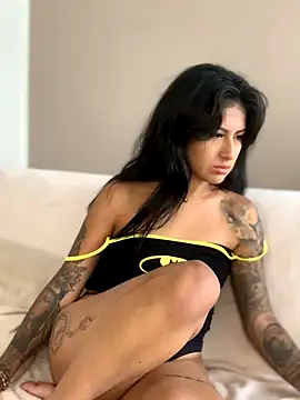 Mrskarmaa xxx nude stripping on webcam for live sex video chat