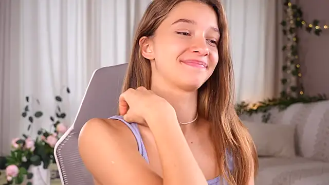 UdelaHathorne xxx nude stripping on webcam for live sex video chat