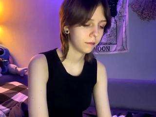 UrShyLuna xxx nude on webcam – Live Sex Chat