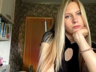 VondaPennant xxx nude on webcam – Live Sex Chat
