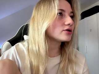 FreddaChase xxx nude on webcam – Live Sex Chat